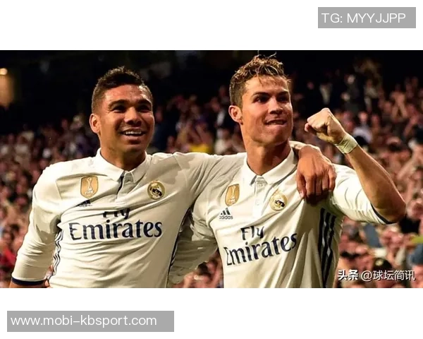 昔日队友重聚回忆C罗与卡雷拉斯内马尔与埃基蒂克梅西与西蒙斯的传奇故事