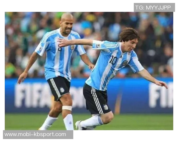 贝隆遭禁足半年妻子怒斥阿足协黑手党并暗指梅西背后阴谋 贝隆遭禁足半年妻子怒斥阿足协黑手党并暗指梅西背后阴谋